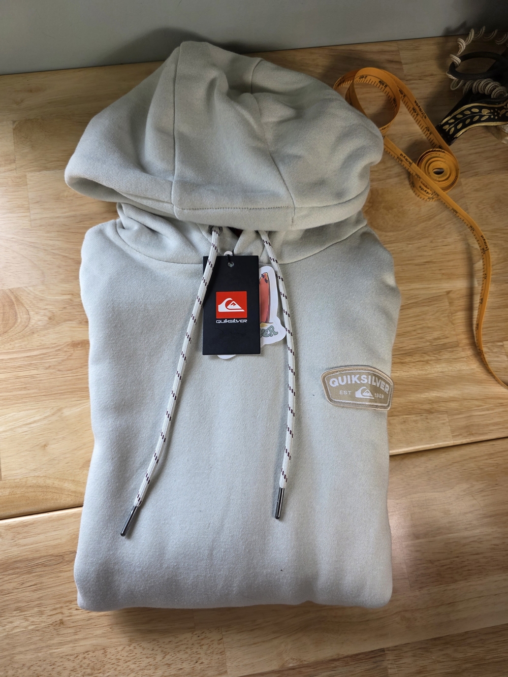 NWT Men's Medium Quiksilver Sandstone Beige Hooded Sweatshirt